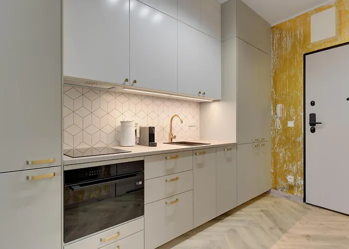 Granaria Calm & Elegant - Prime Location & Bathtub By Downtown Apartment *