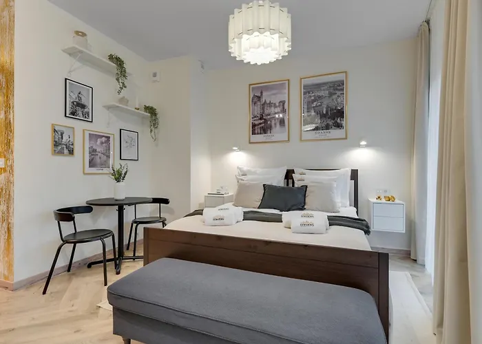 Granaria Calm & Elegant - Prime Location & Bathtub By Downtown Gdansk